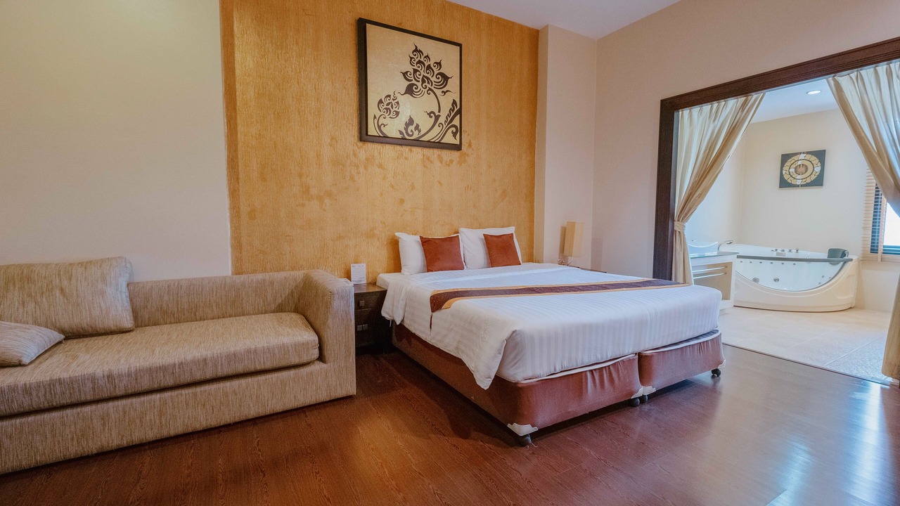 Photo of Bedroom in Tha Tum