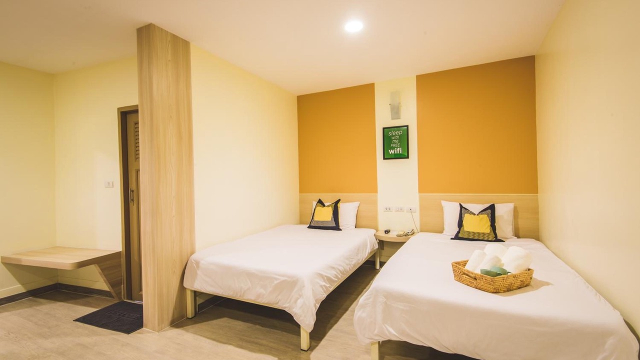 Photo of Bedroom in Pom Prap Sattru Phai