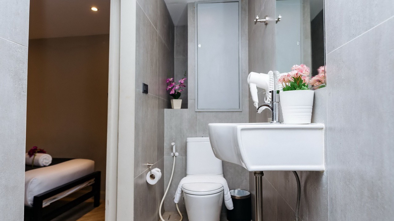 Photo of Bathroom in Talat Yot
