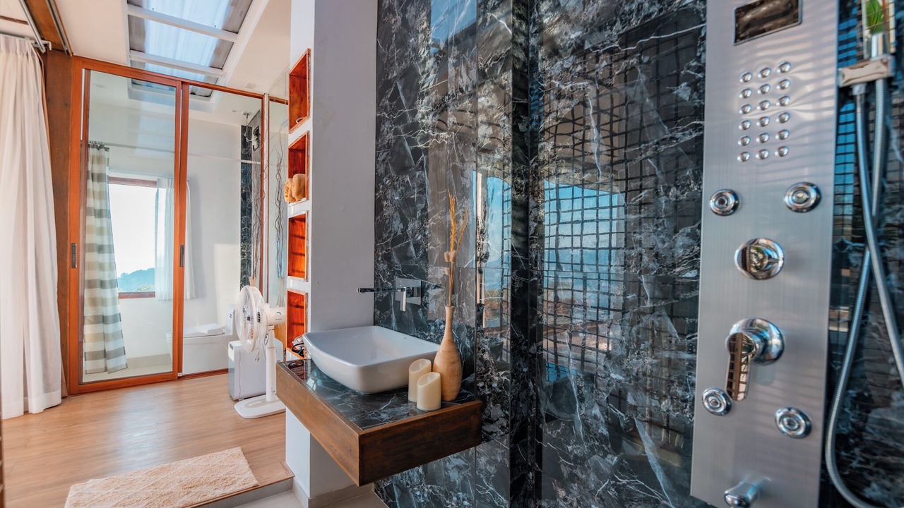 Photo of Bathroom in Mae Rim