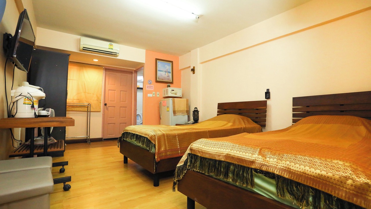 Photo of Bedroom in Khanna Yao