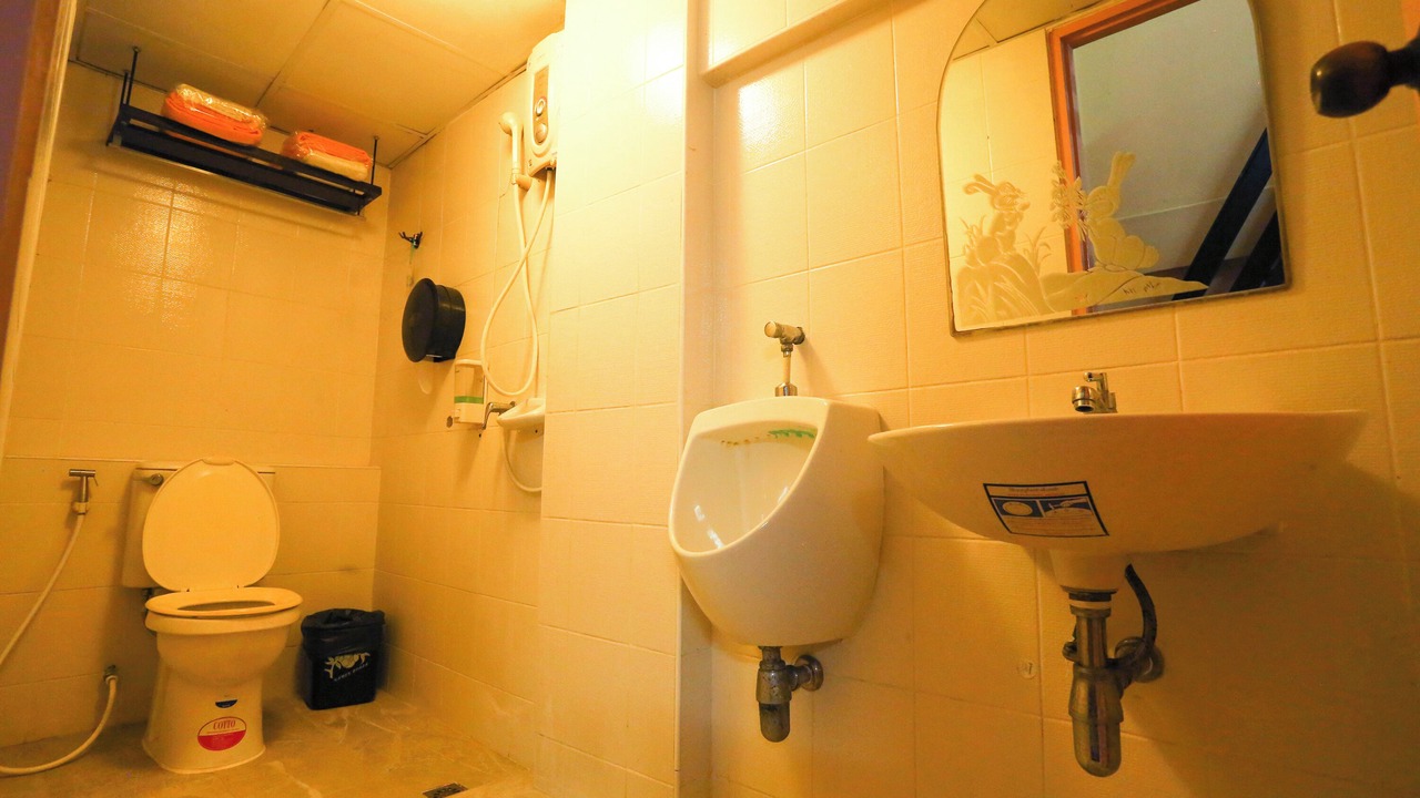Photo of Bathroom in Khanna Yao