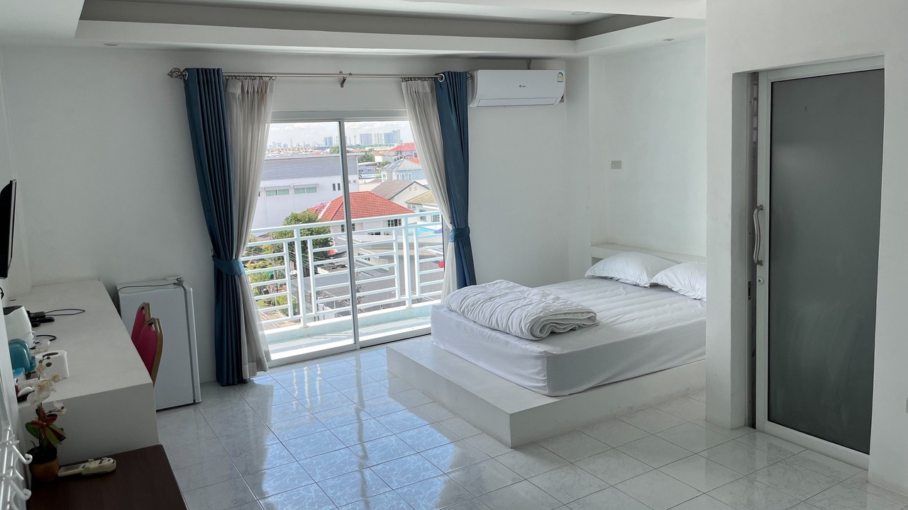 Photo of Patio Balcony in Don Muang