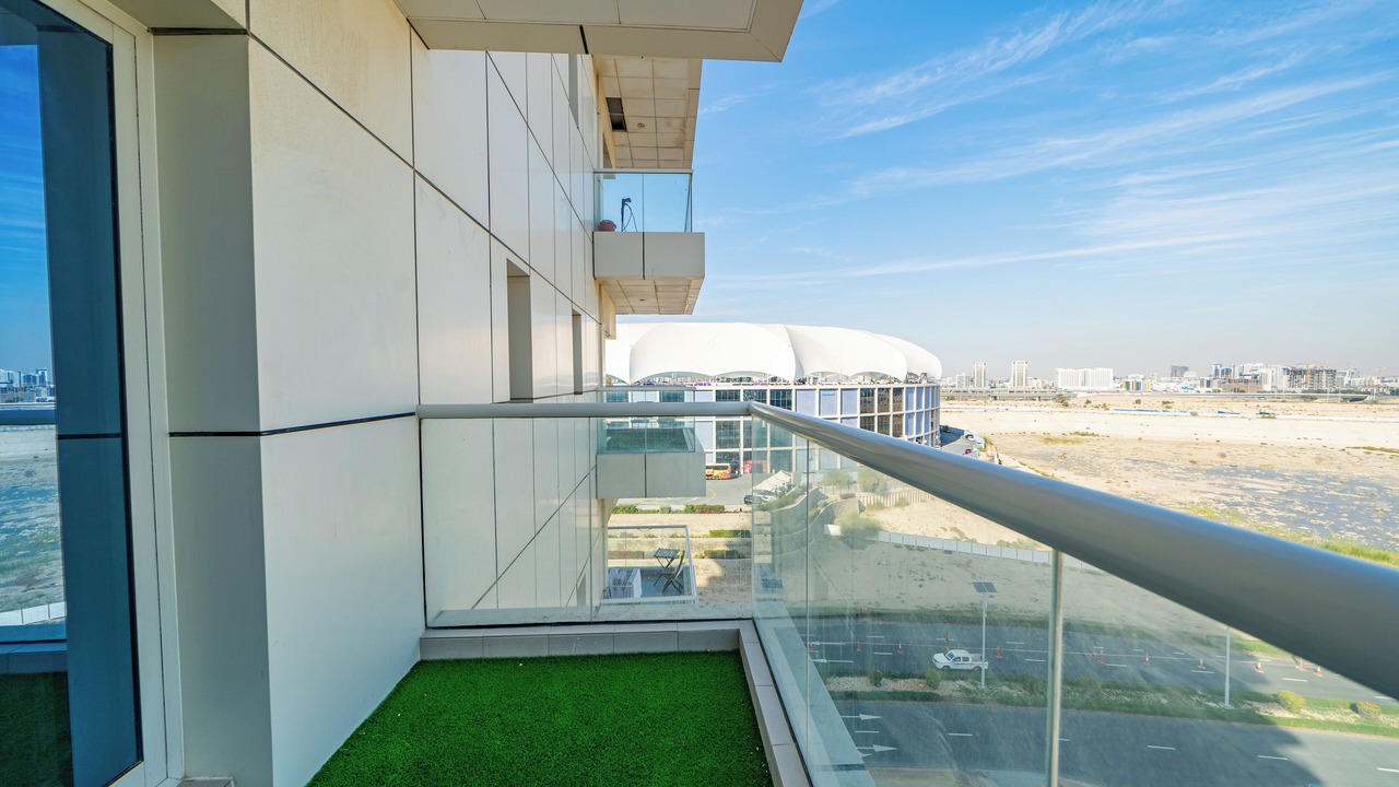 Photo of Patio Balcony in Dubai Sports City