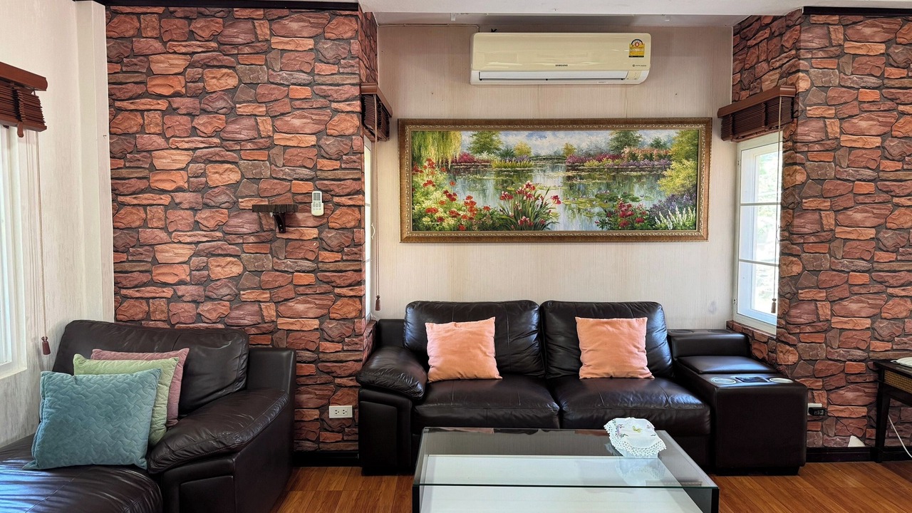 Photo of Bedroom in Mae Taeng