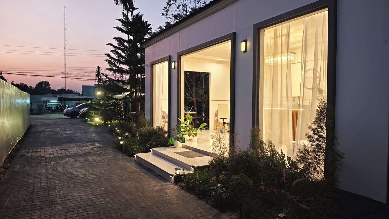 Photo of Outdoor in Warin Chamrap