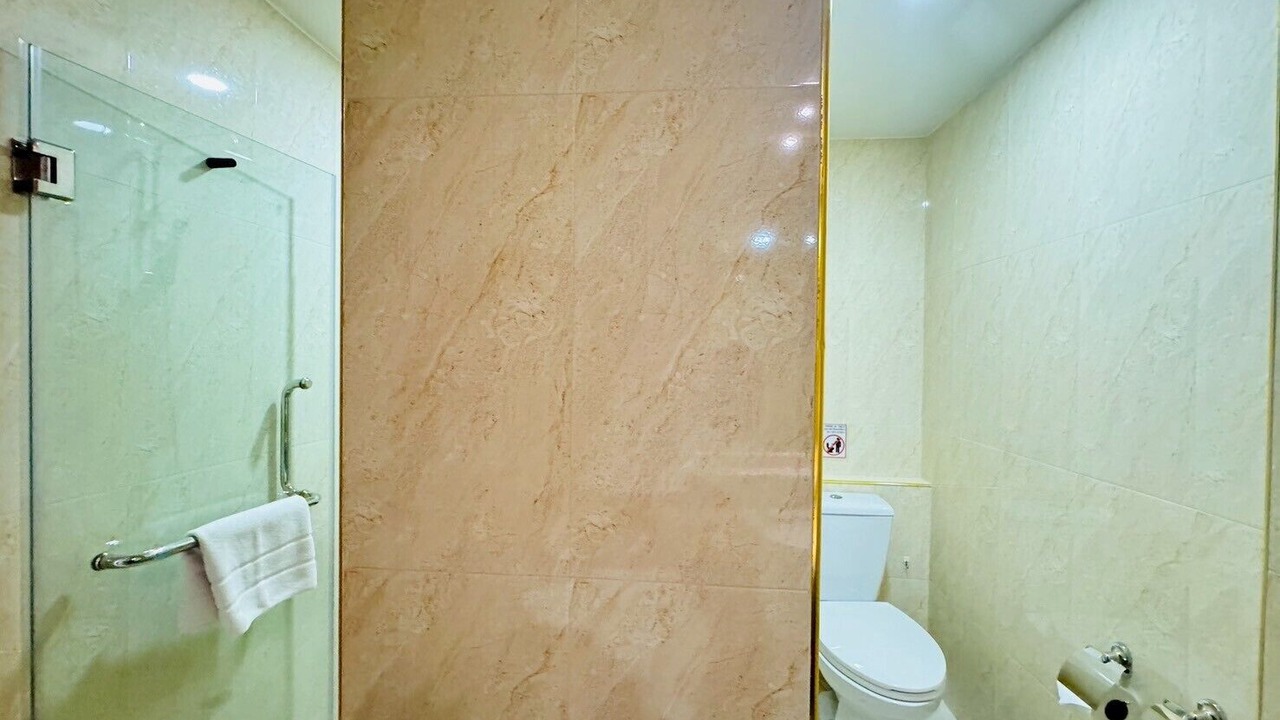 Photo of Bathroom in Talat Phlu