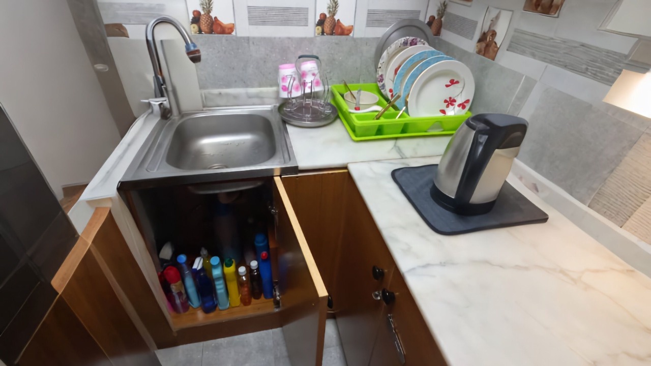 Photo of Kitchen in Al Muraqqabat