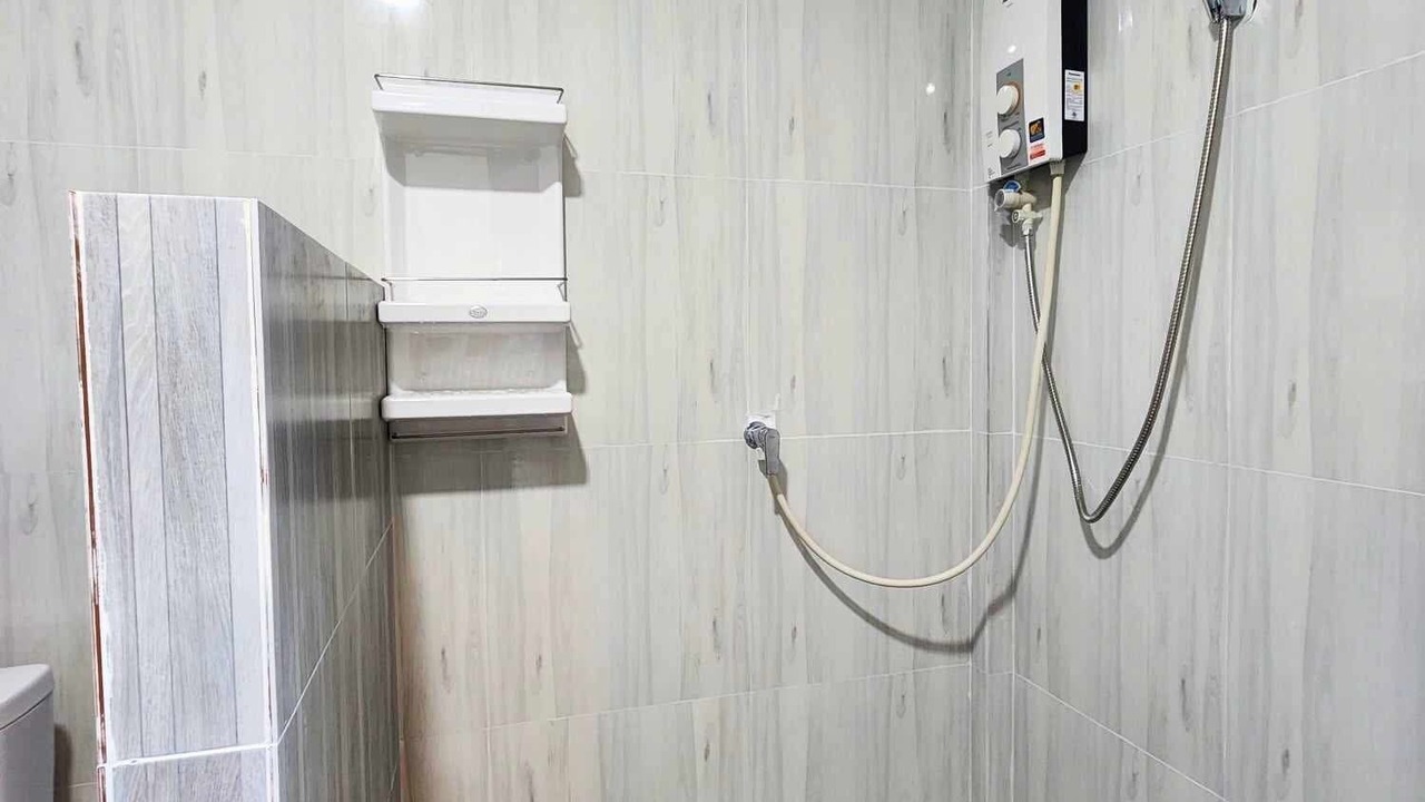 Photo of Bathroom in Nuea Khlong
