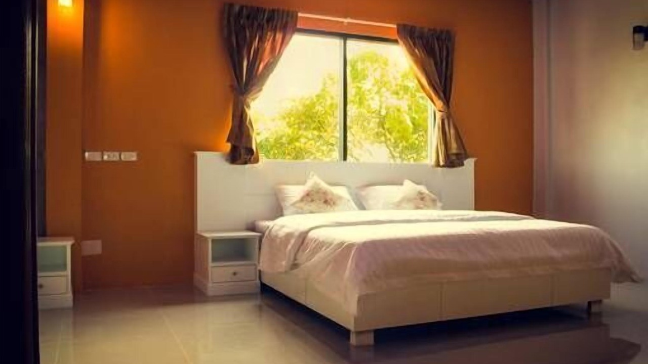 Photo of Bedroom in Warin Chamrap