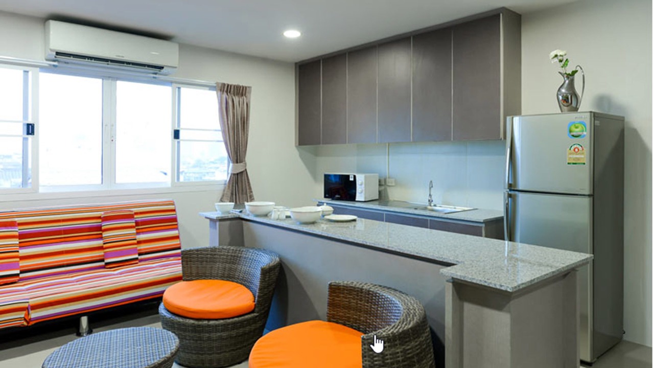 Photo of Bedroom in Thon Buri
