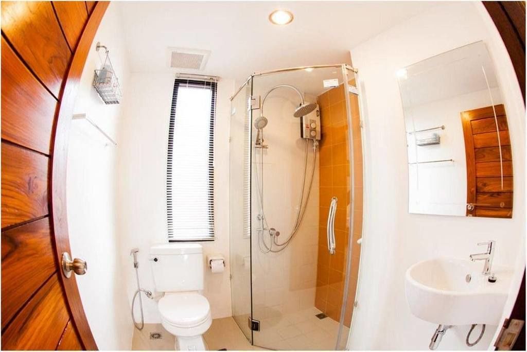 Photo of Bathroom in Nuea Khlong