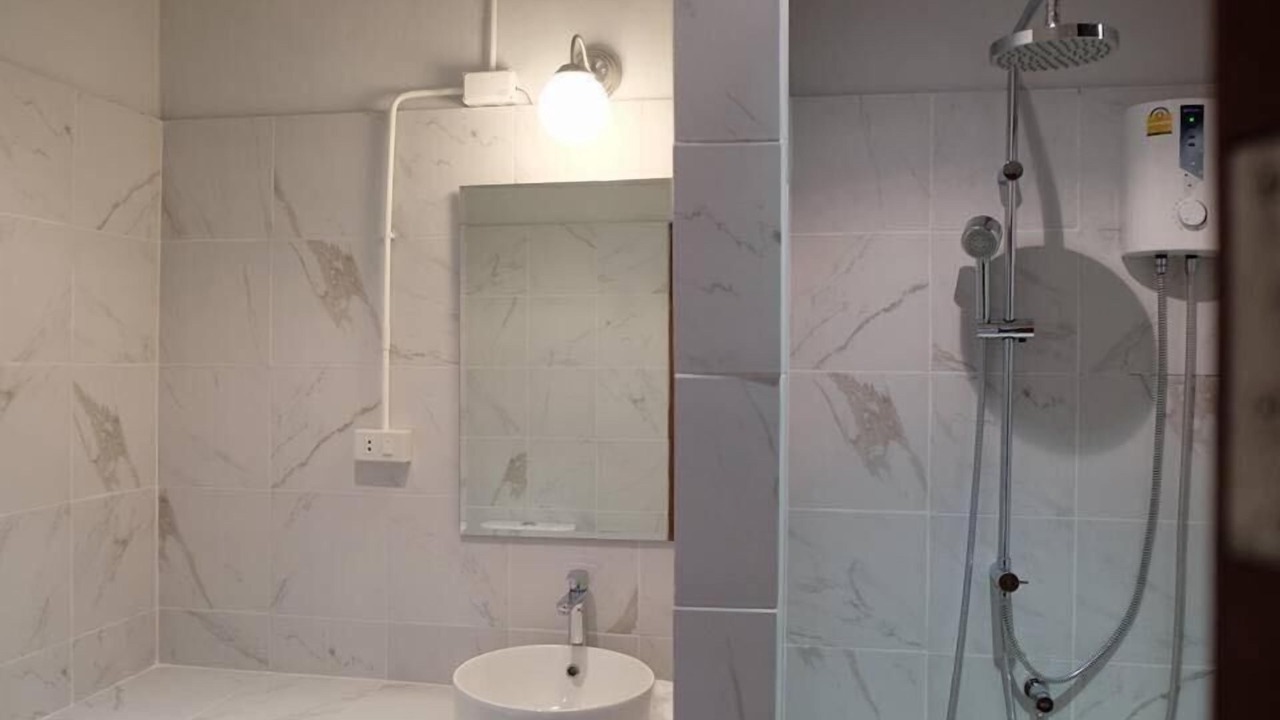 Photo of Bathroom in Nuea Khlong