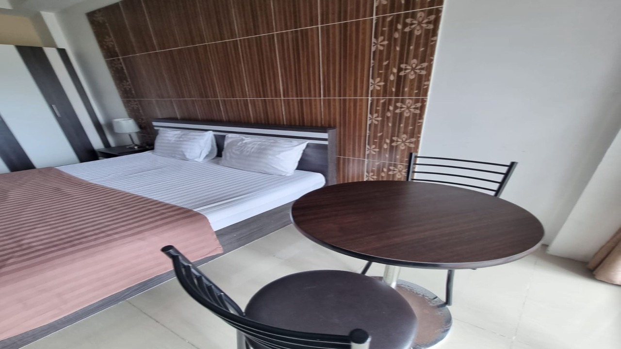 Photo of Bedroom in Ang Thong