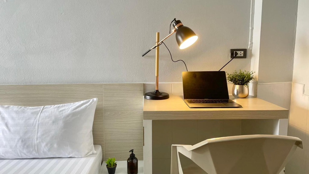Photo of Bedroom in Khanna Yao