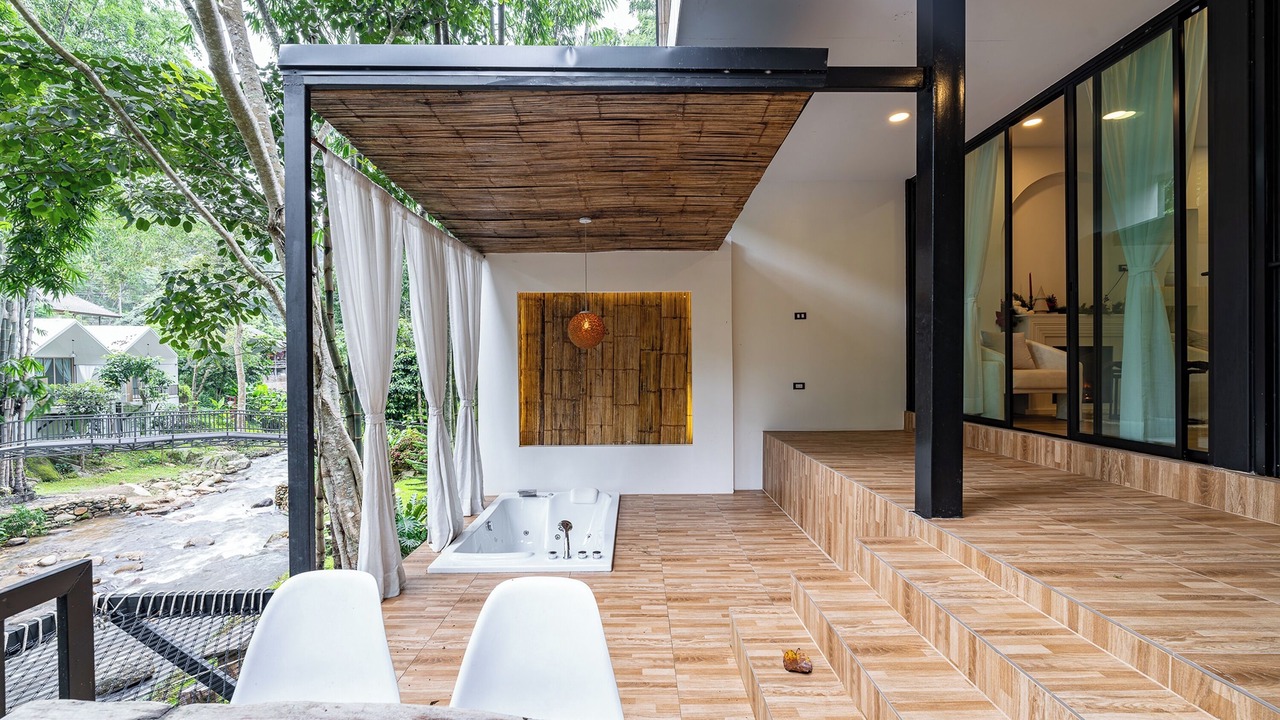 Photo of Bedroom in Mae On