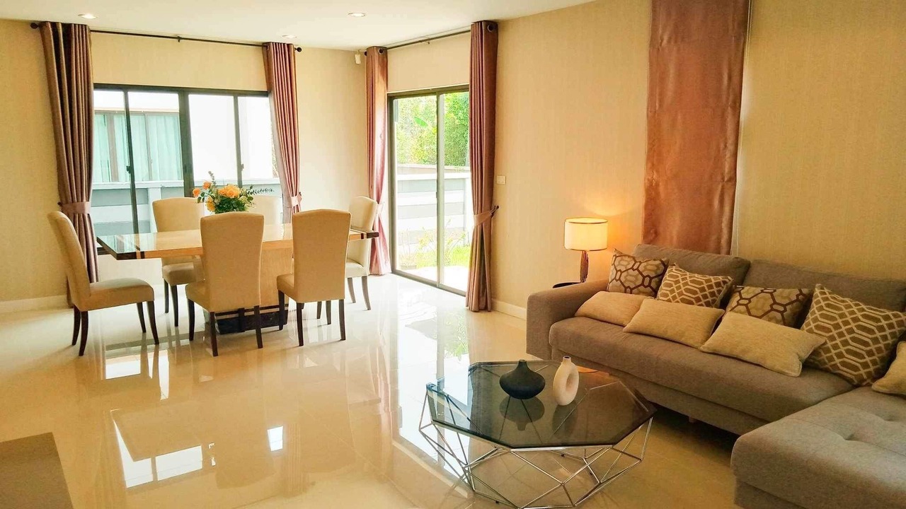 Photo of Livingroom in Nai Mueang