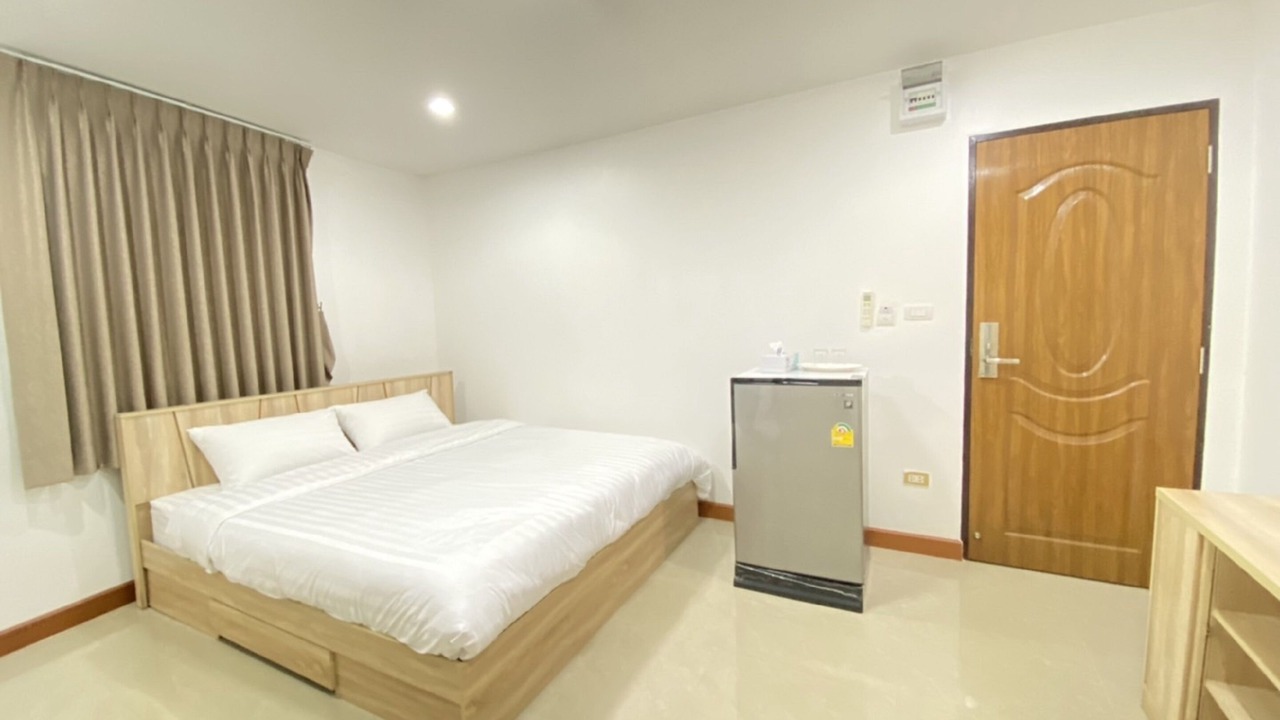 Photo of Bedroom in Thanon Nakhon Chai Si
