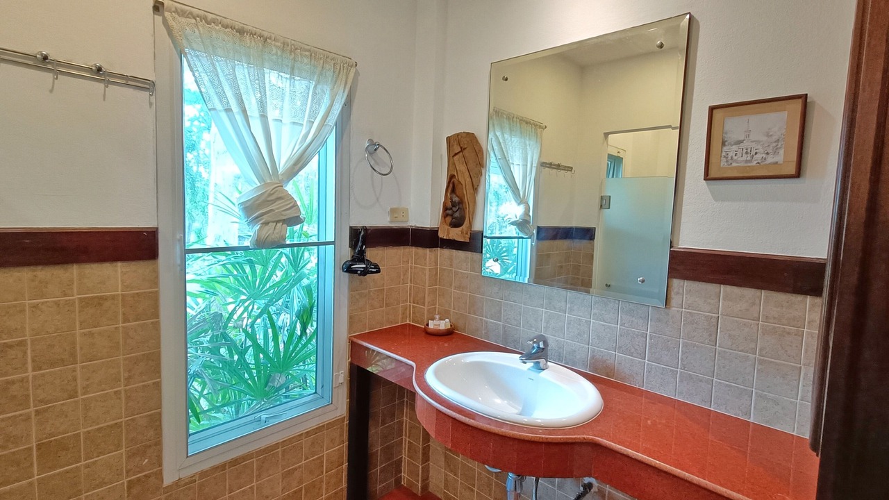 Photo of Bathroom in Phaya Yen