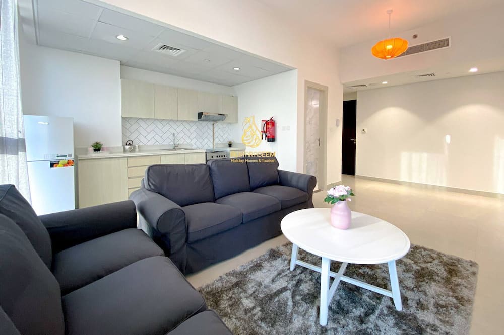 Photo of Livingroom in Jumeirah Village Triangle