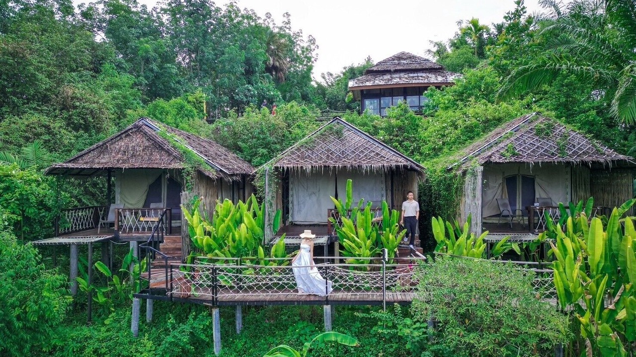 Photo of Others in Phanom