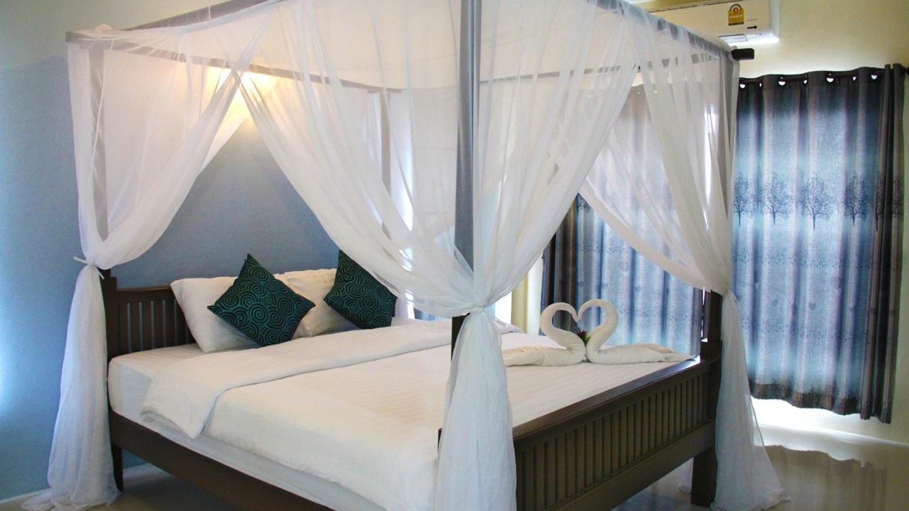 Photo of Bedroom in Thani