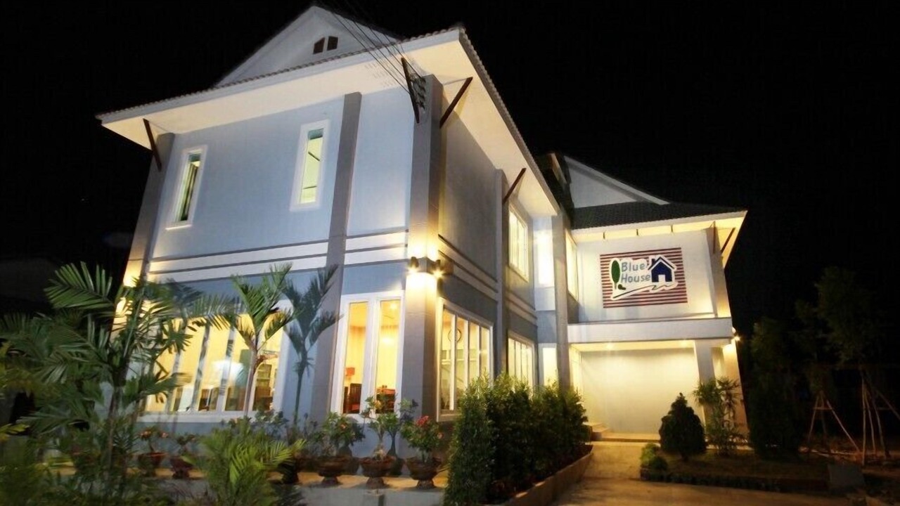 Photo of Buildings in Thani