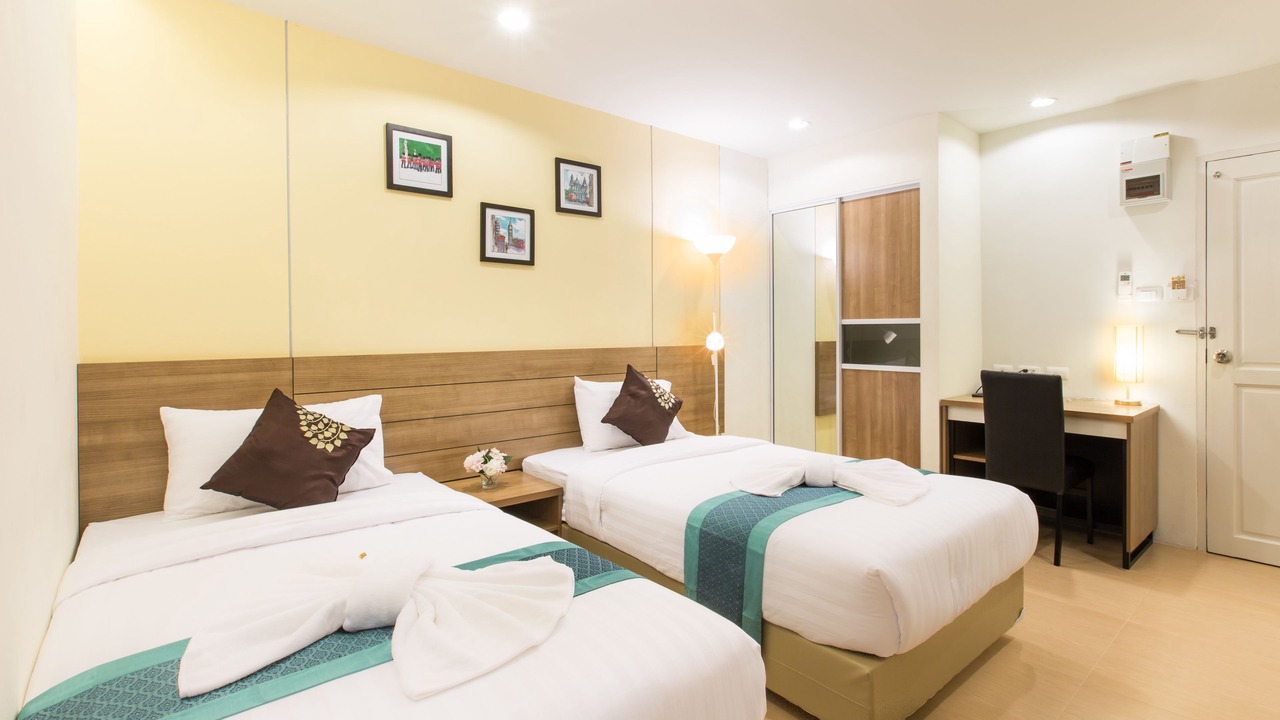 Photo of Bedroom in Khanna Yao