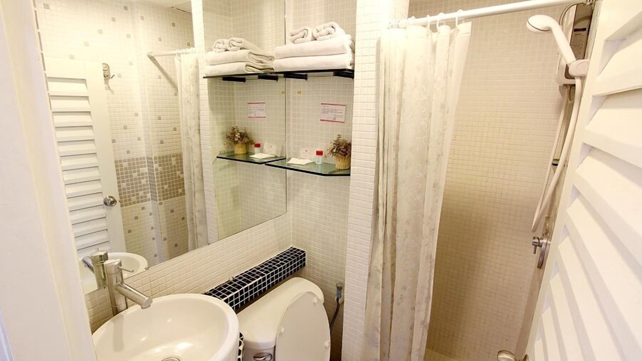 Photo of Bathroom in Nai Mueang