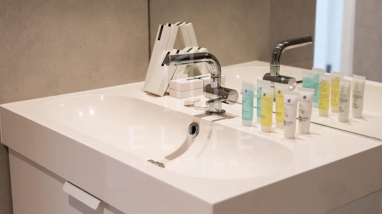 Photo of Bathroom in The Greens