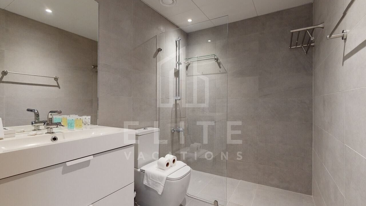 Photo of Bathroom in The Greens