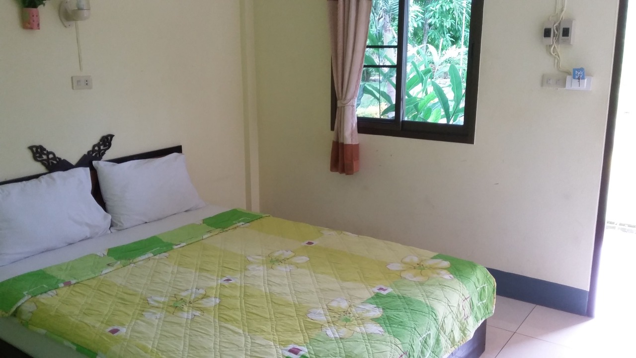 Photo of Bedroom in Mae Rai