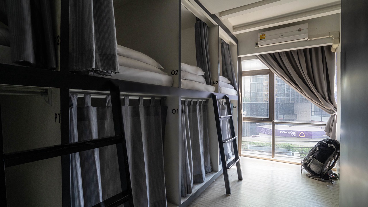 Photo of Bedroom in Khlong Toei Nuea