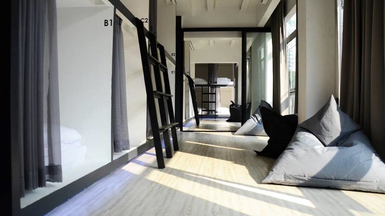 Photo of Bedroom in Khlong Toei Nuea