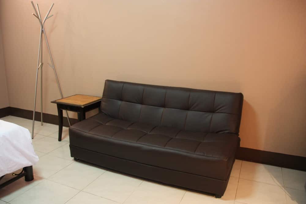Photo of Livingroom in Tha Tum