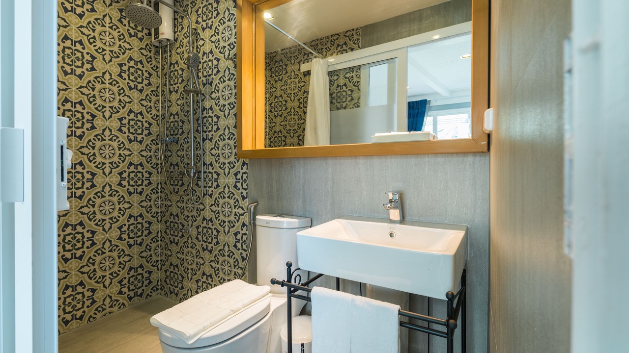 Photo of Bathroom in Bang Lamphu Lang