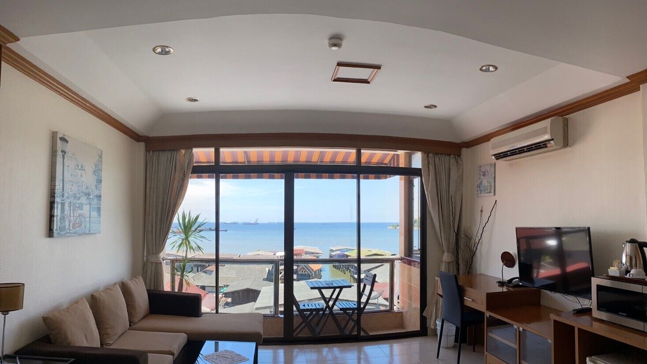Photo of Patio Balcony in Tha Thaewawong