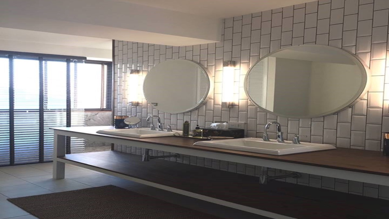 Photo of Bathroom in Pak Nam Pran