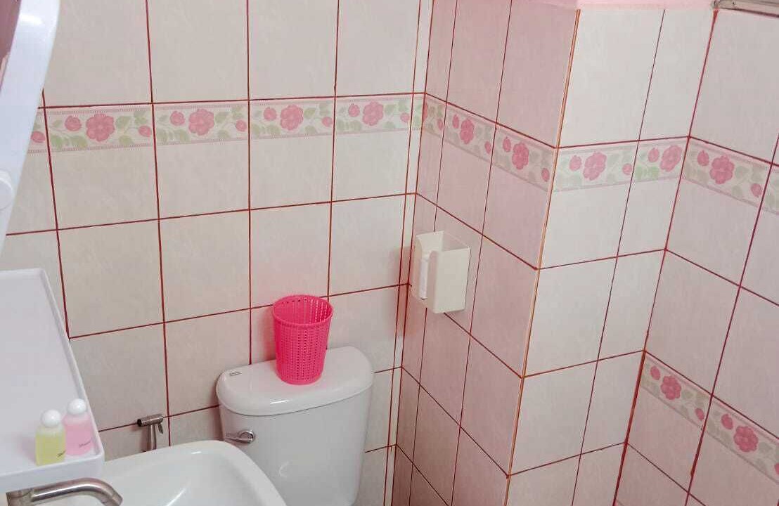 Photo of Bathroom in Khlong Tan Nuea