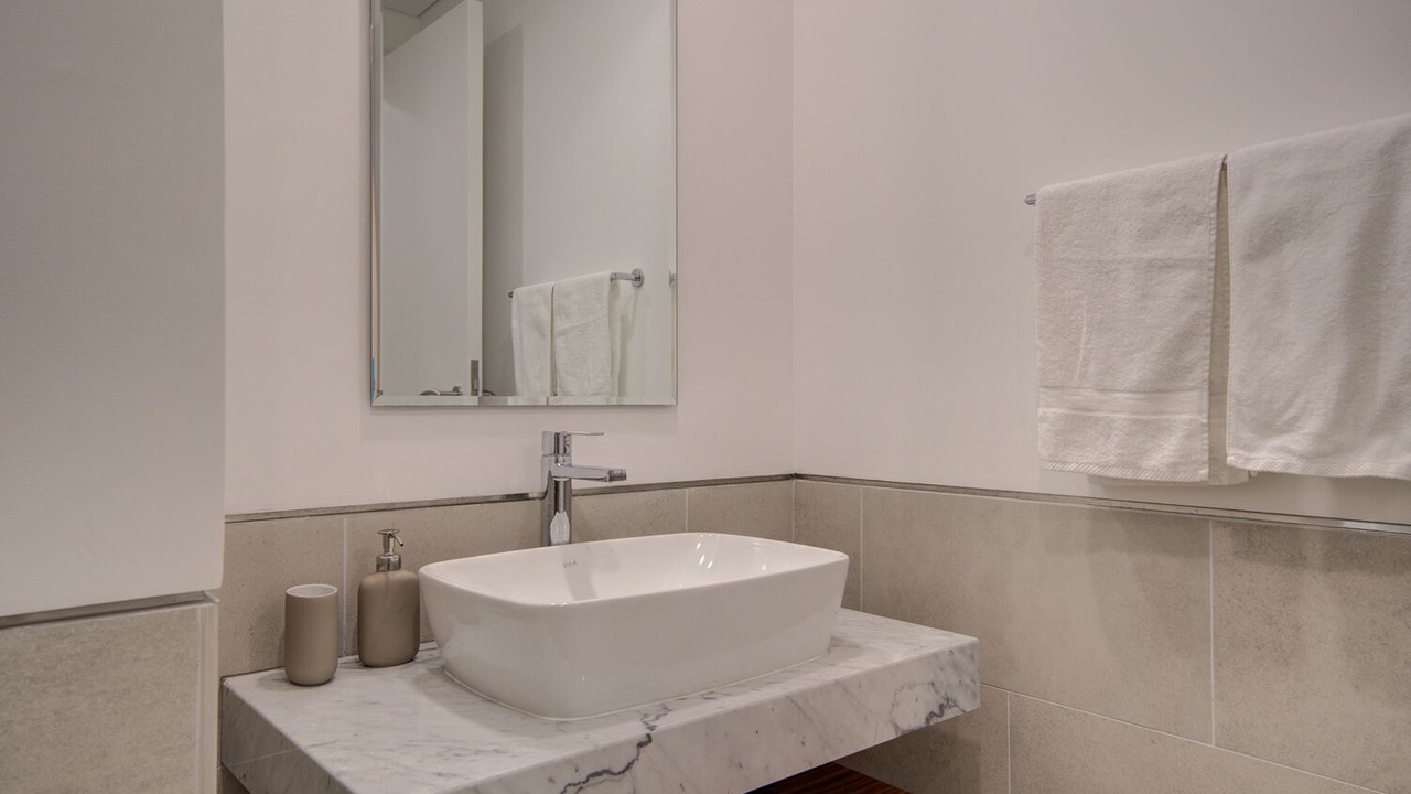 Photo of Bathroom in Umm Suqeim 3