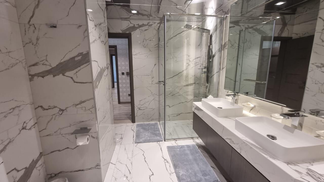 Photo of Bathroom in Palm Jebel Ali