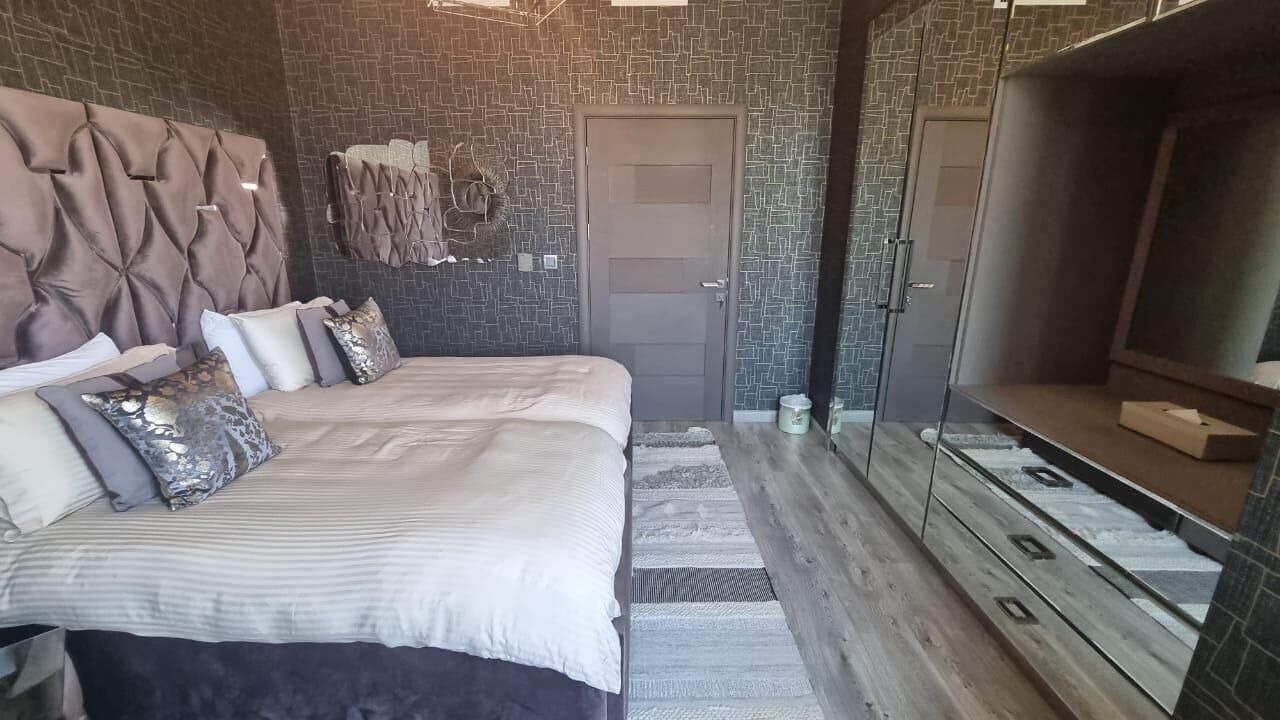 Photo of Bedroom in Palm Jebel Ali