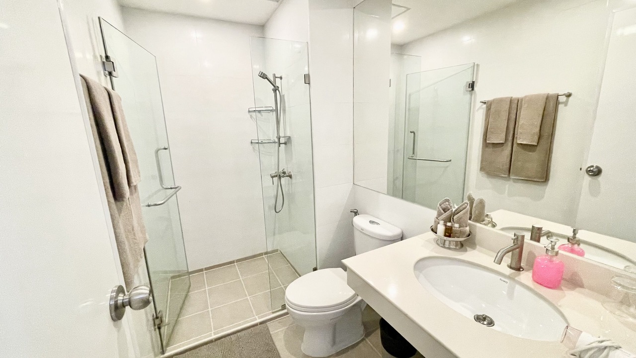 Photo of Bathroom in Khlong Tan Nuea