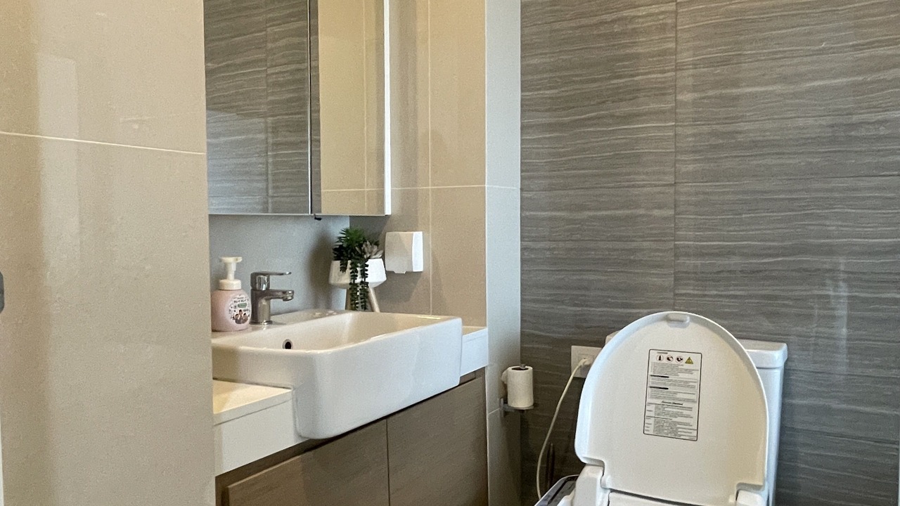 Photo of Bathroom in Tha Thaewawong
