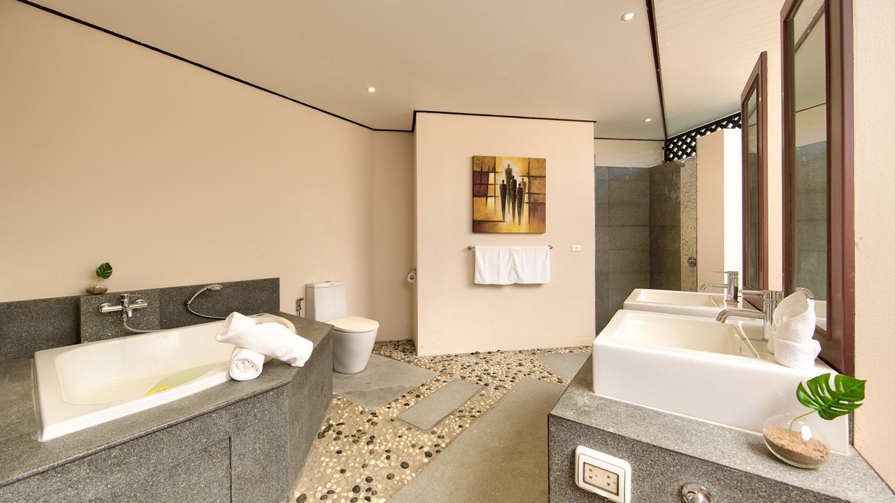 Photo of Bathroom in Maret