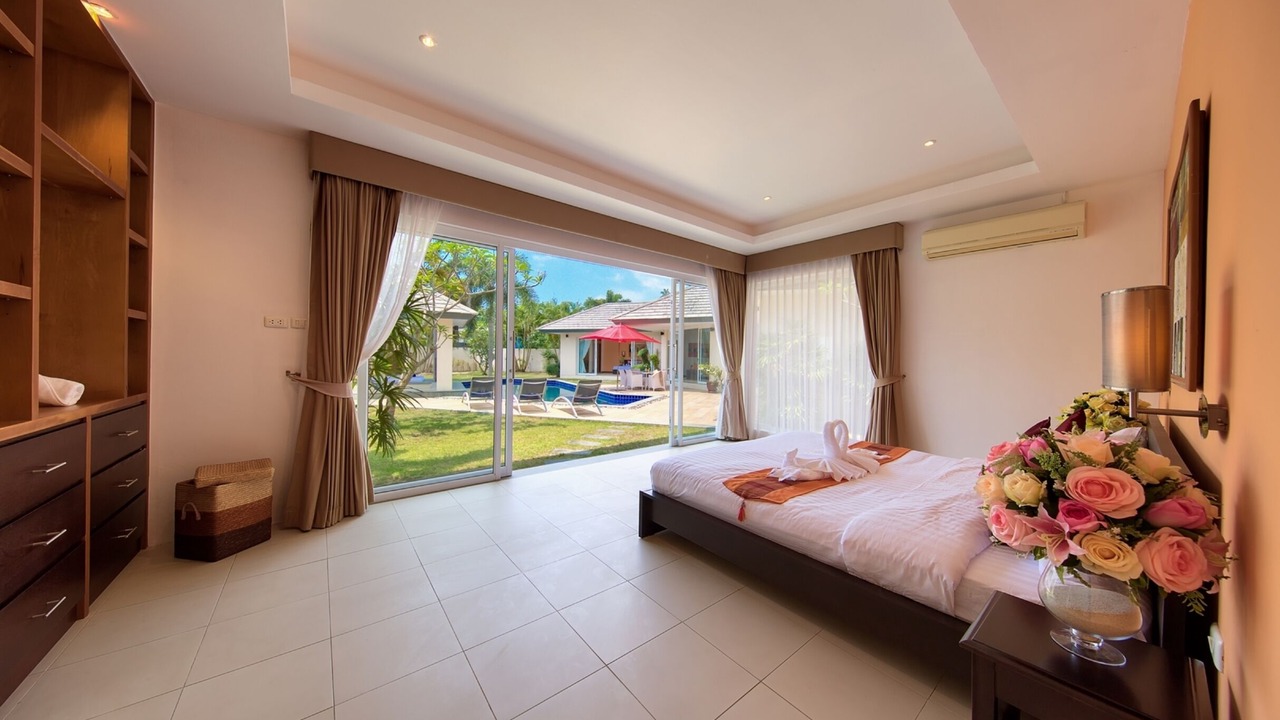 Photo of Bedroom in Maret