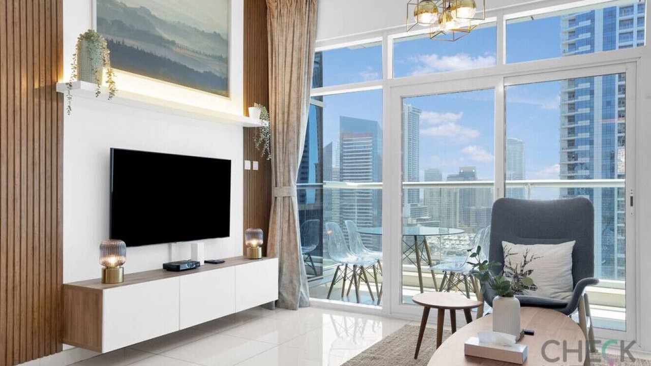 Photo of Livingroom in Jumeira 1