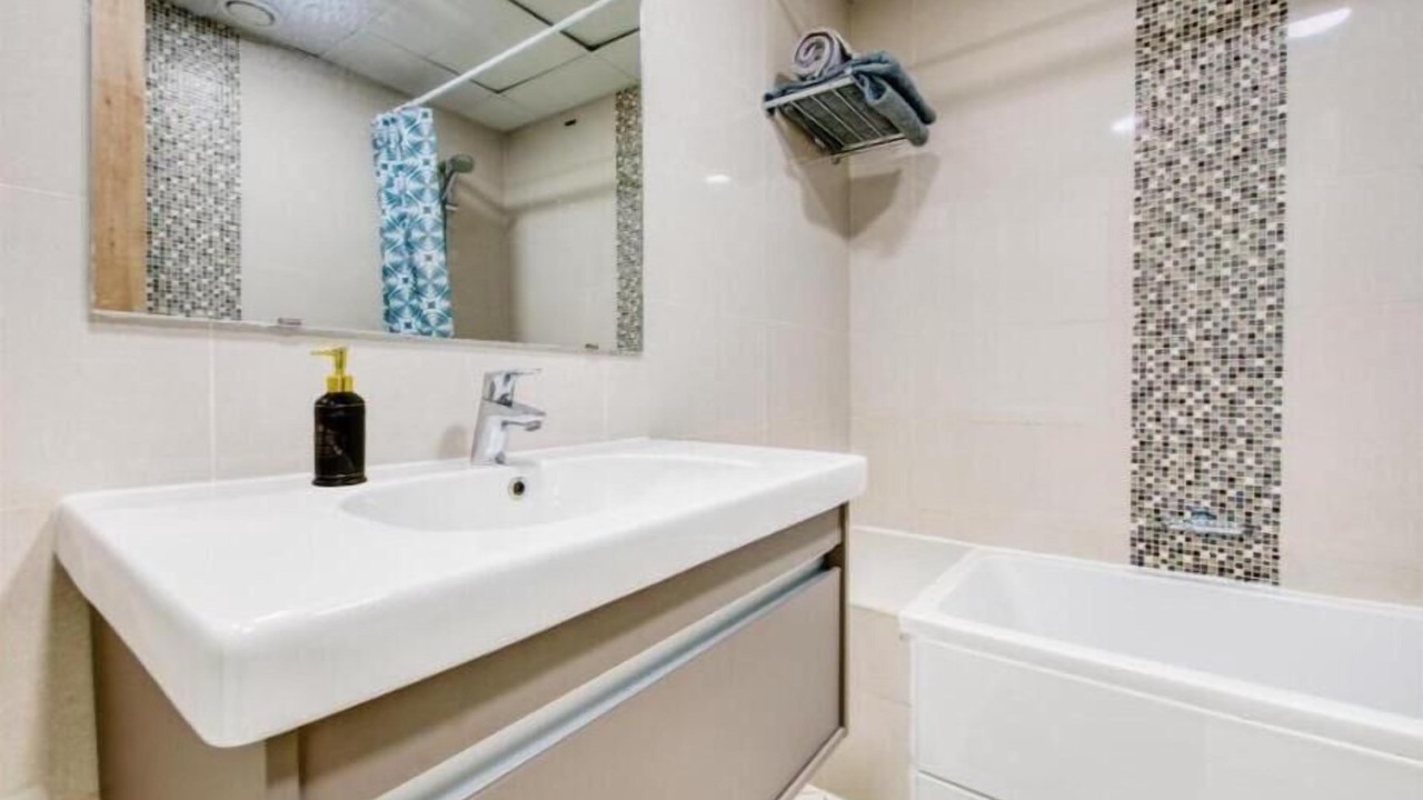 Photo of Bathroom in Trade Centre 1