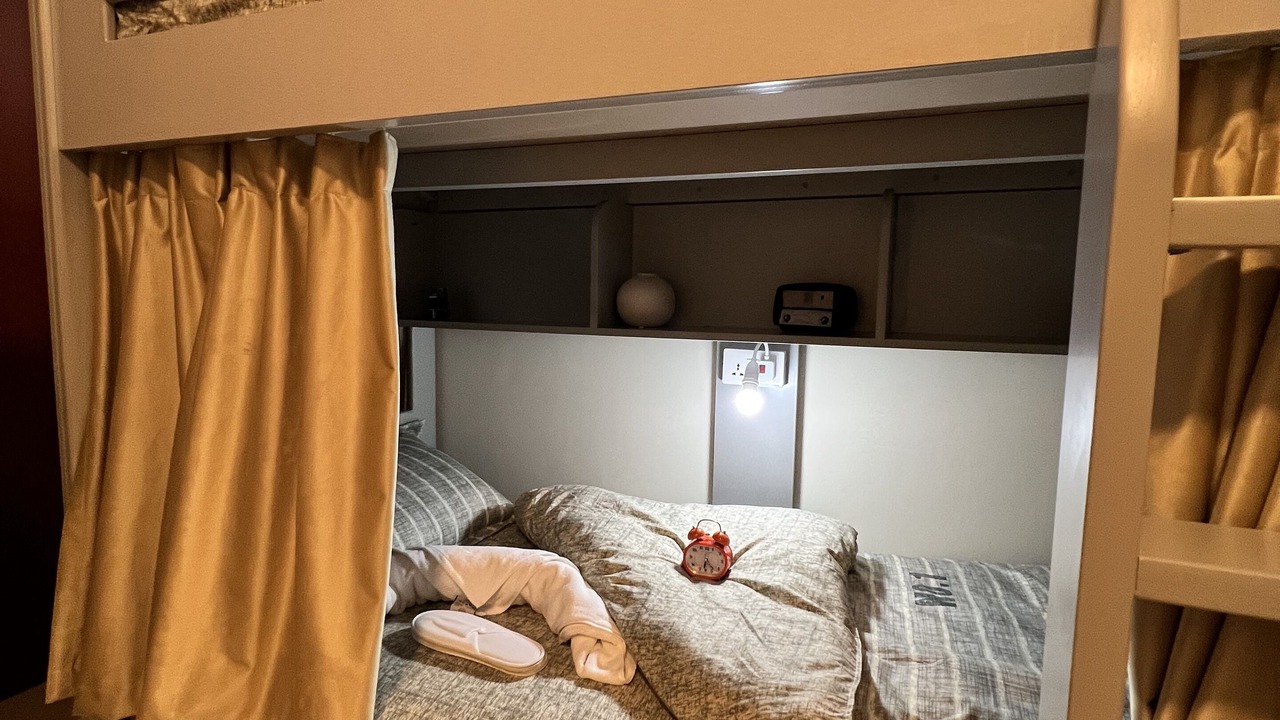 Photo of Bedroom in Umm Suqeim 1