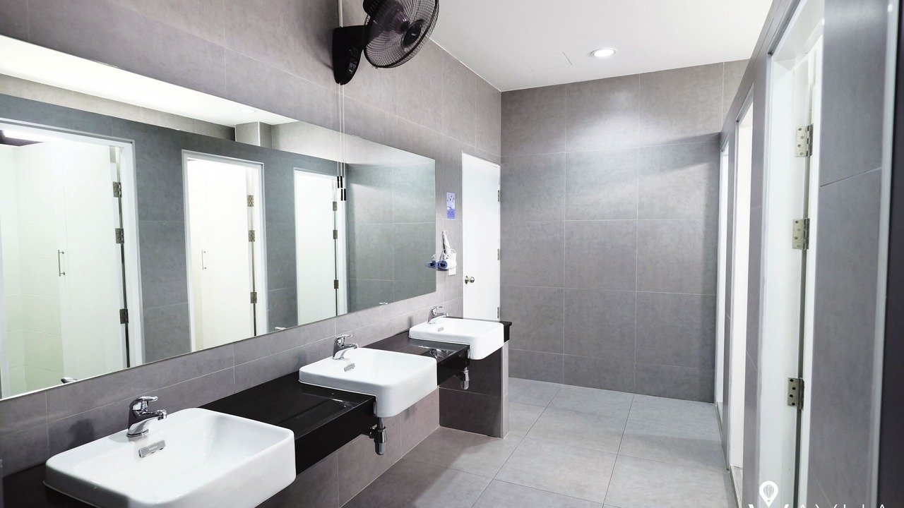 Photo of Bathroom in Lak Si